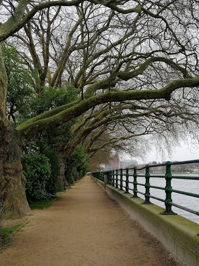 Bishops Park